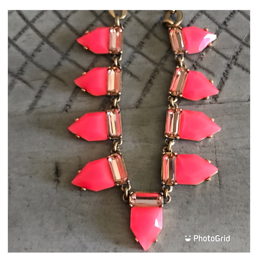 Stella & Dot statement necklace - Picture 2 of 5